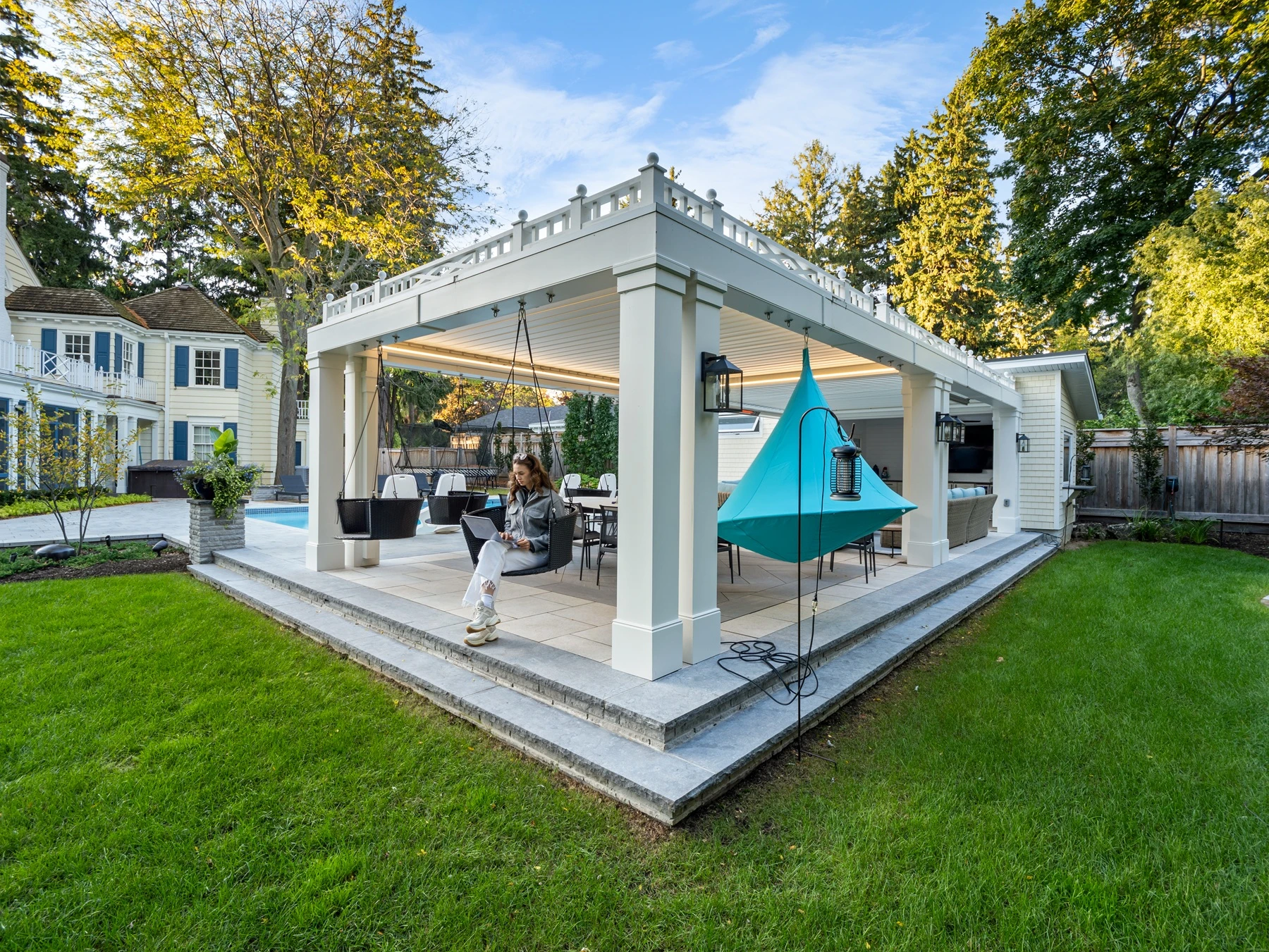 Retractable pergolas